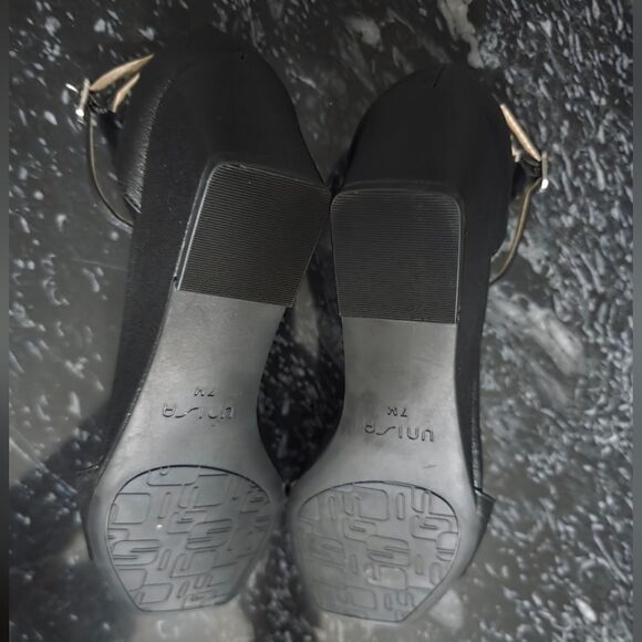 BRAND NEW UNISA LOW-HEEL WEDGE SHIMMER QUARE- TOE SANDAL - Picture 11 of 13